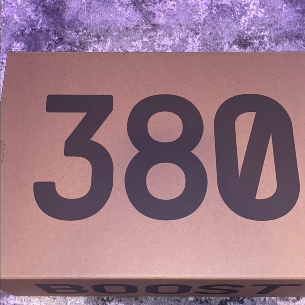 Yeezy 380 mist sz (10.5)